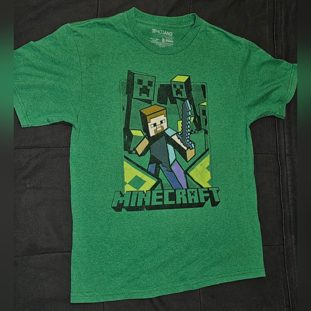 Used Minecraft Gamer Boys T-Shirt Large
